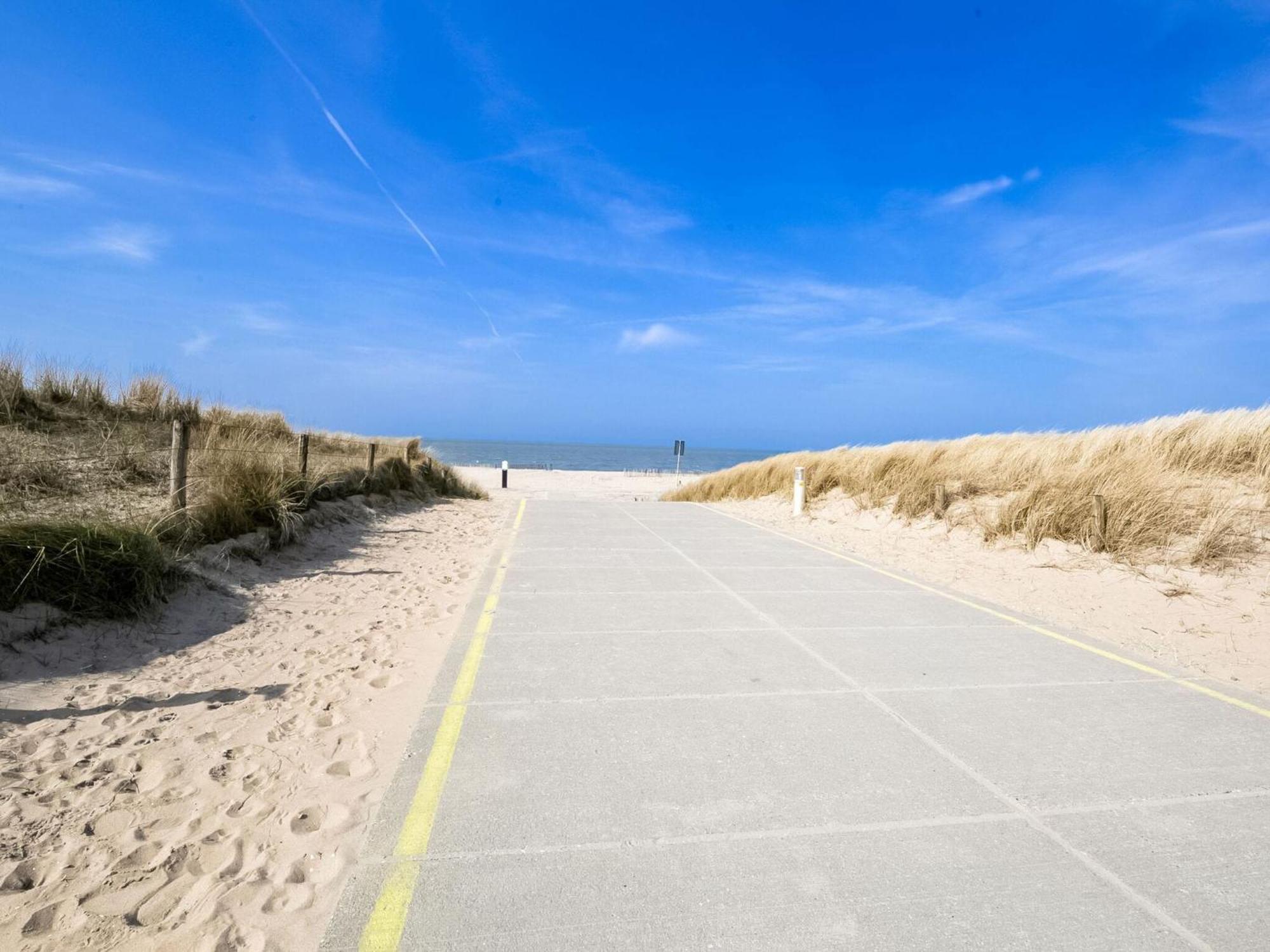 Apartment With Sea View And Parking In Katwijk Aan Zee Esterno foto